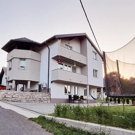 Apartmani Bilic Korenica Exterior photo