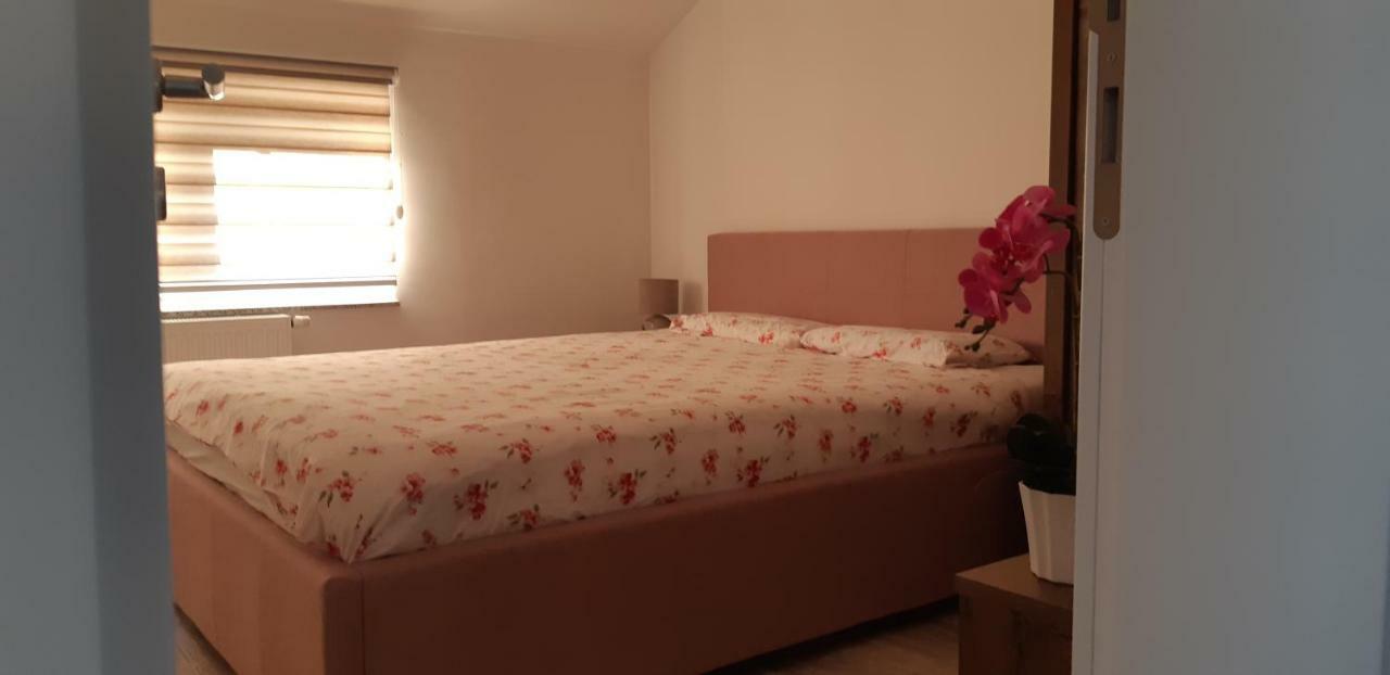 Apartmani Bilic Korenica Exterior photo